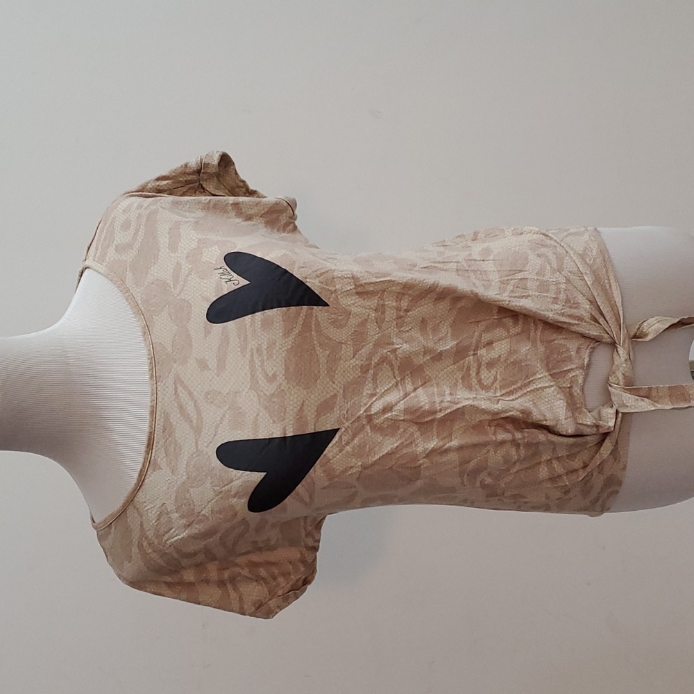 Killah T-Shirt with Stylized Hearts and Tie Front